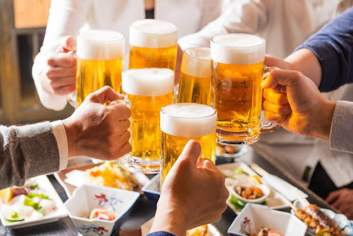 適正飲酒と飲酒運転 -忘年会や新年会が続く年末年始に改めて理解したい、お酒との付き合い方-