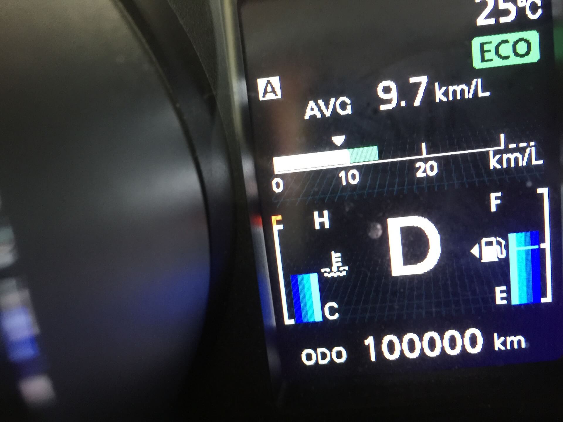 勘違いに注意！車のバッテリーを長持ちさせる正しい方法〜元整備士が教える車の知恵その2〜